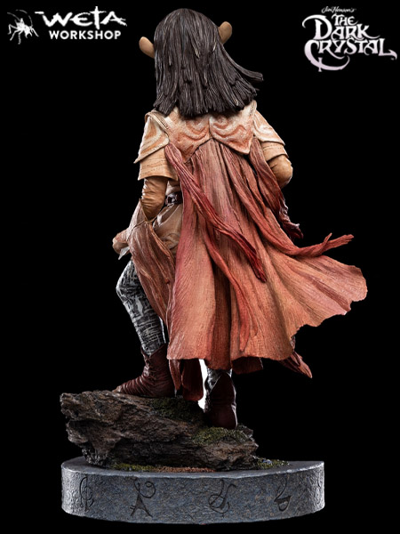Weta Collectibles Dark Crystal Jen the Gelfling Sixth Scale Statue